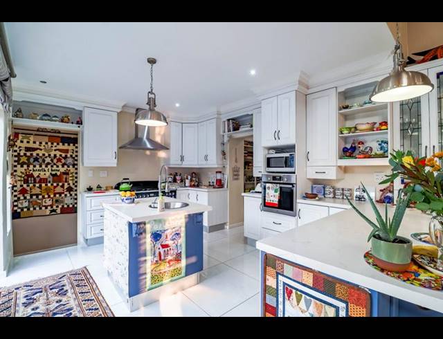 3 BEDROOM HOUSE FOR SALE IN COPPERLEAF ESTATE